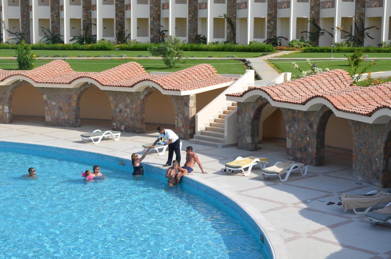 Royal Brayka Beach Resort Abu Dabbab Dış mekan fotoğraf