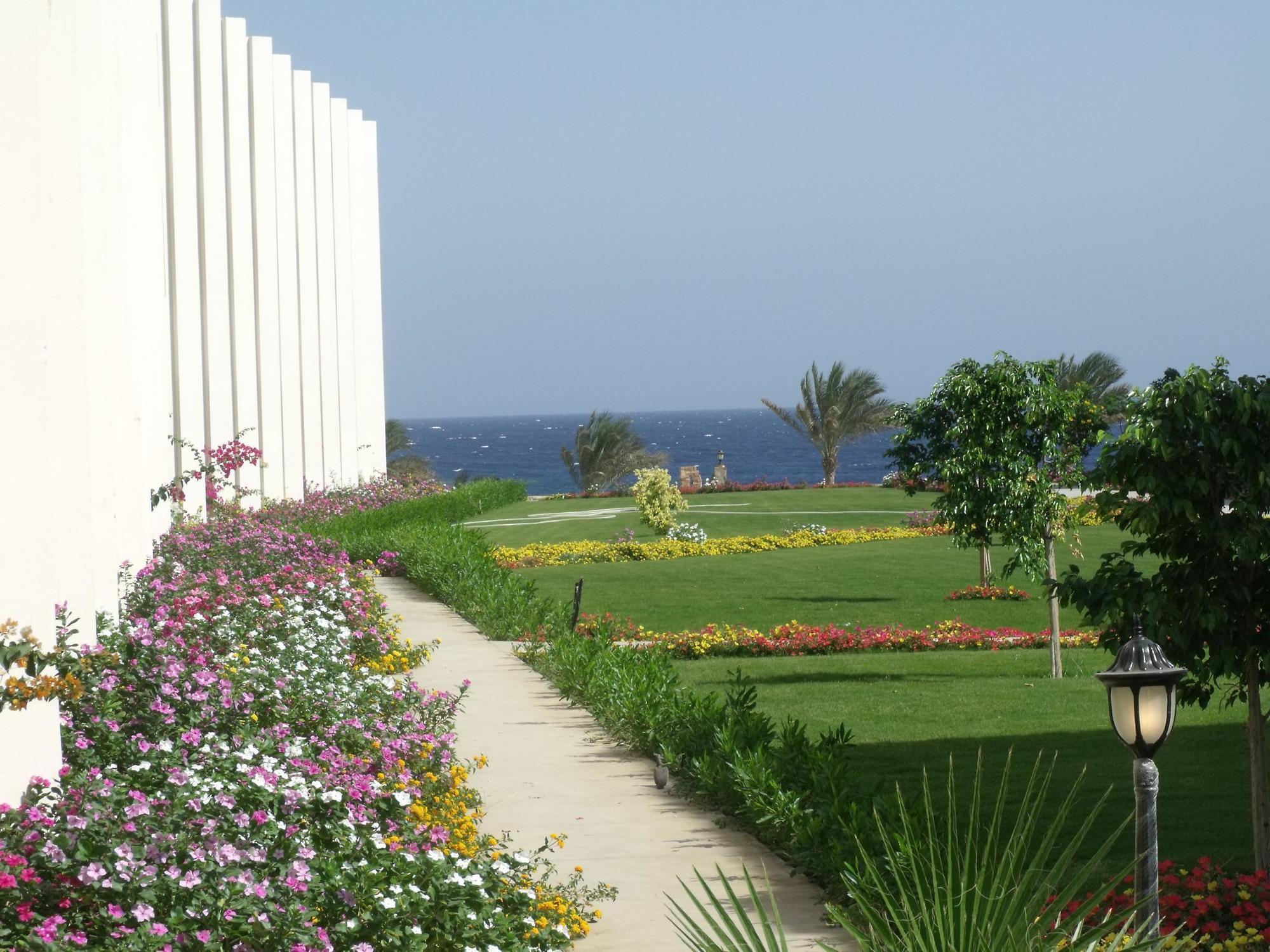 Royal Brayka Beach Resort Abu Dabbab Dış mekan fotoğraf